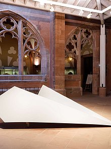 Papierflieger im Quadrum